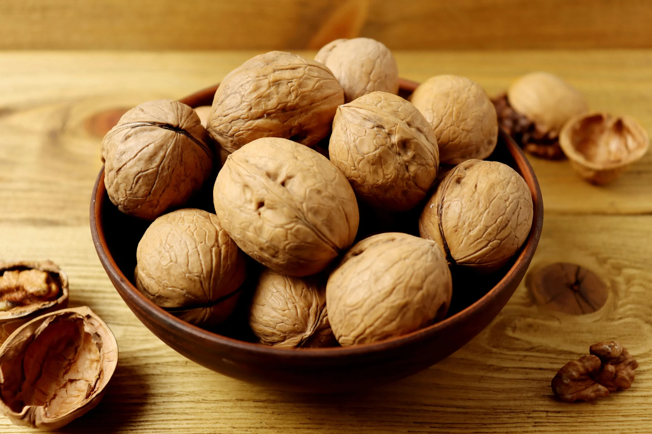 Walnuts; The King of Nuts: A Comprehensive Review of Scientific Properties and Nutritional Value for Optimal Health